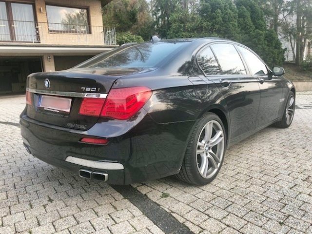 BMW 760i
