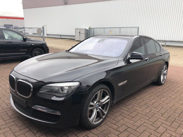BMW 760i