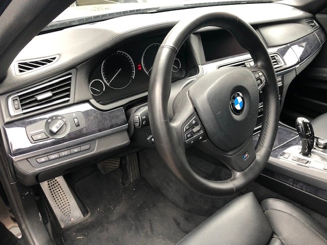 BMW 760i