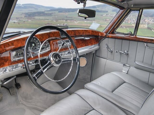 MERCEDES-BENZ 300