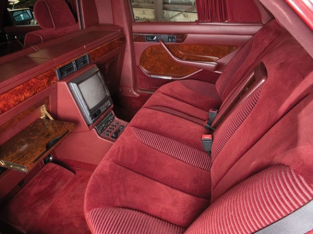 MERCEDES-BENZ 560