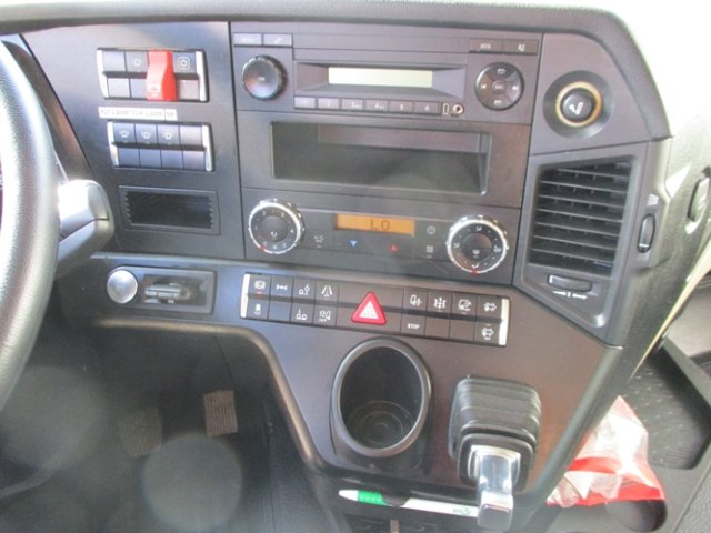 DAIMLER-BENZ Actros