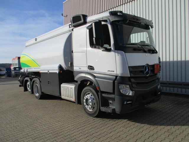 DAIMLER-BENZ Actros