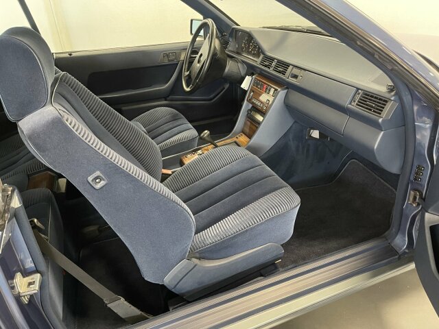 MERCEDES-BENZ 300