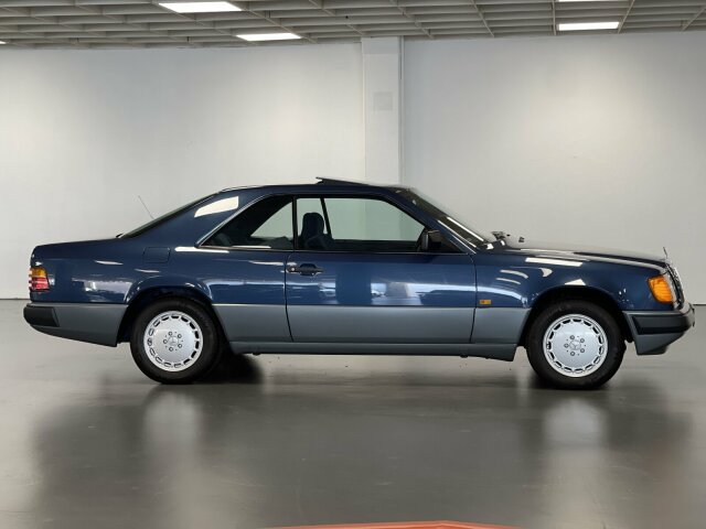 MERCEDES-BENZ 300