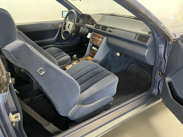 MERCEDES-BENZ 300