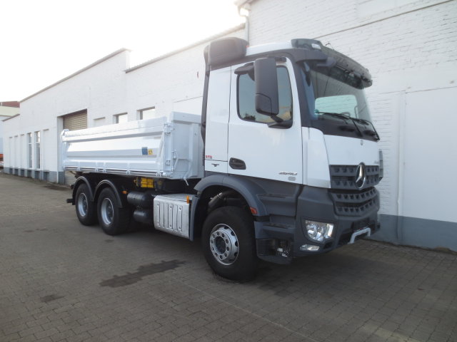 DAIMLER-BENZ Arocs