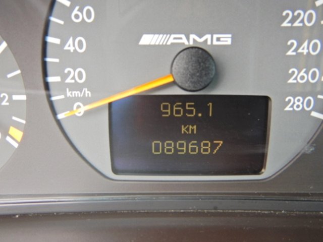 MERCEDES-BENZ E 55 AMG