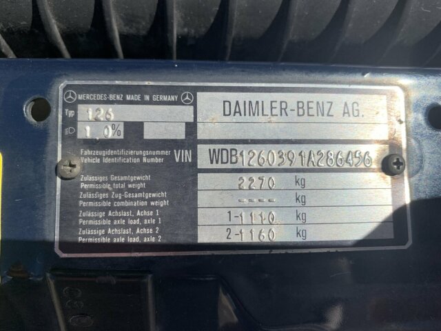 MERCEDES-BENZ 560