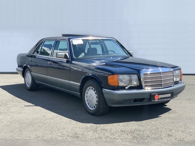 MERCEDES-BENZ 560