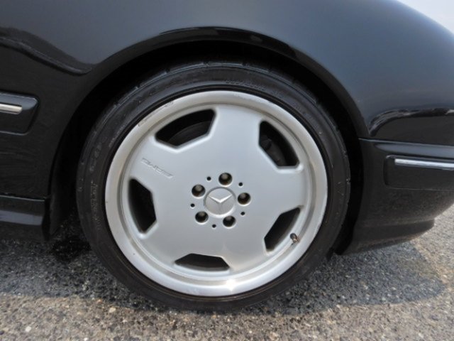 MERCEDES-BENZ E 55 AMG