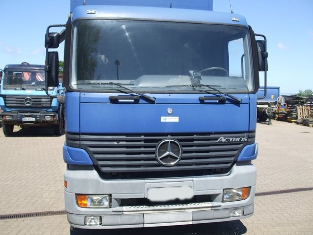 DAIMLER-BENZ Actros