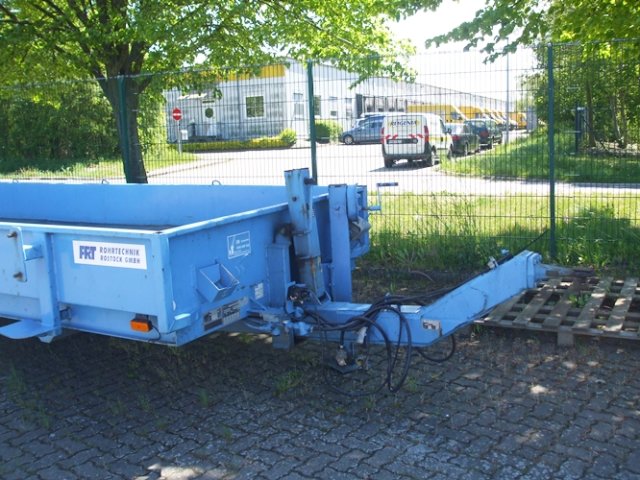 BLOMENROEHR -
