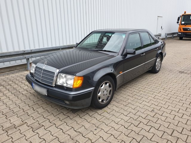 Mercedes-Benz500