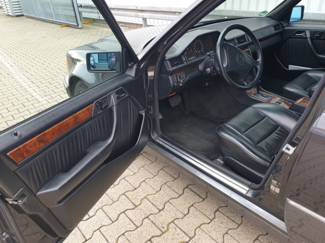 MERCEDES-BENZ 500