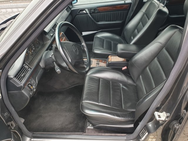 MERCEDES-BENZ 500
