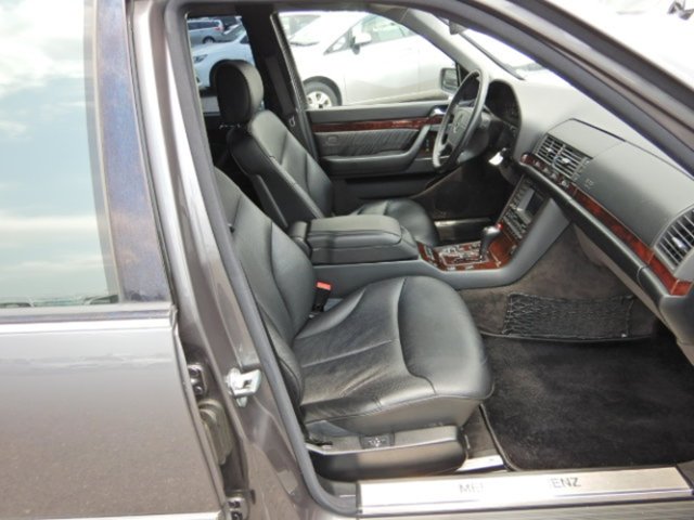 MERCEDES-BENZ S 320