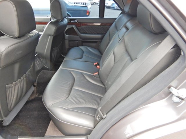 MERCEDES-BENZ S 320