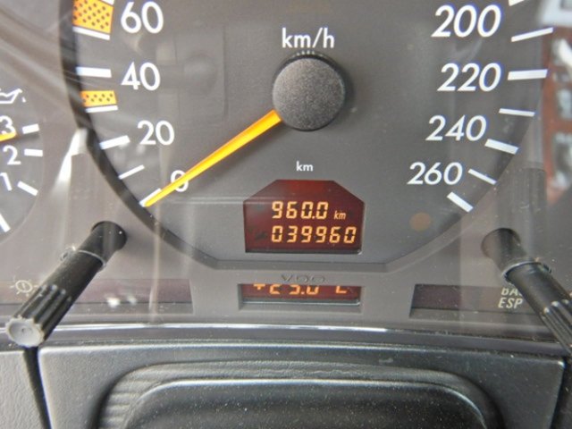 MERCEDES-BENZ S 320