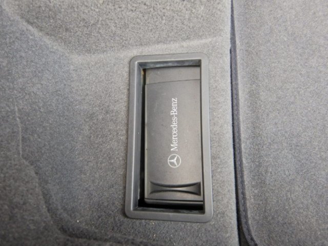 MERCEDES-BENZ S 320