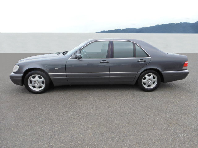 MERCEDES-BENZ S 320