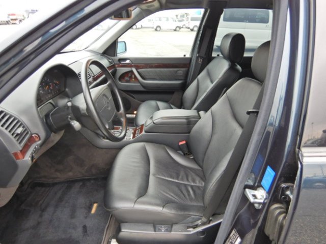 MERCEDES-BENZ S 320