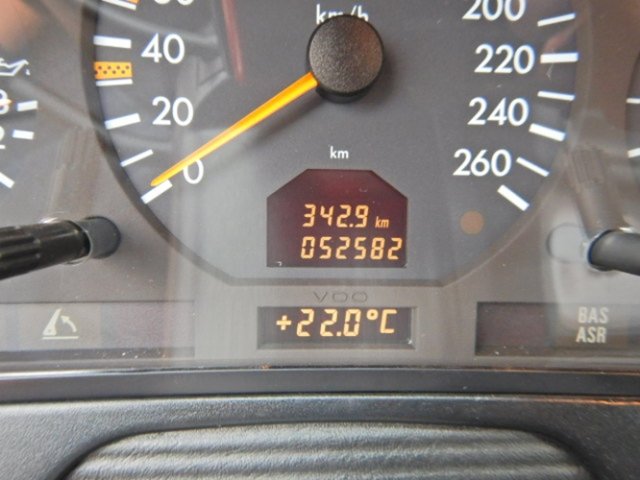 MERCEDES-BENZ S 320