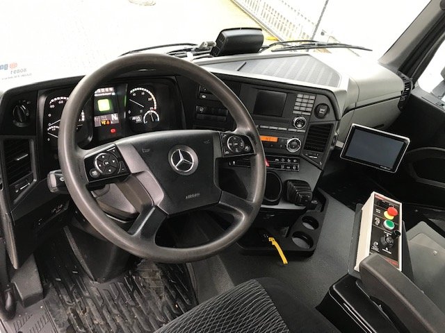 DAIMLER-BENZ -