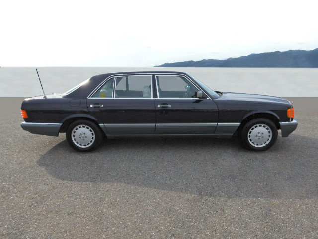 MERCEDES-BENZ 560