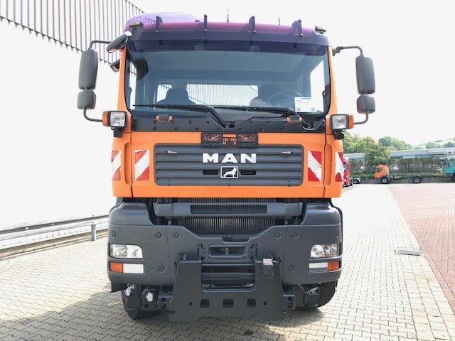 MAN TGA