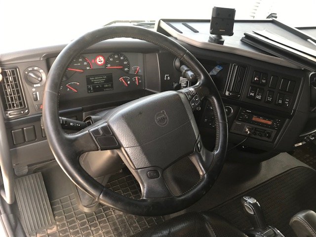 VOLVO (S) FH
