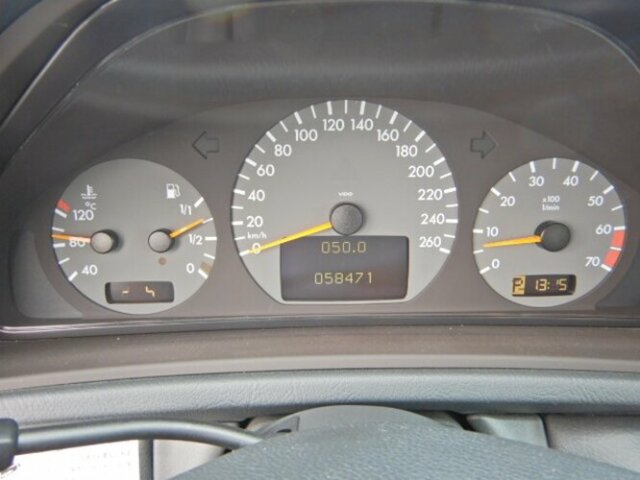 MERCEDES-BENZ CLK 320