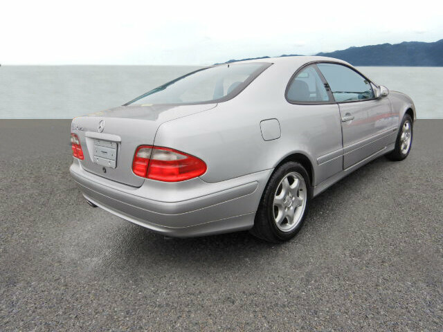 MERCEDES-BENZ CLK 320