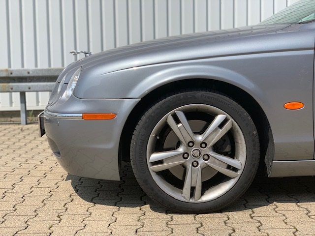 JAGUAR (GB) S-Type