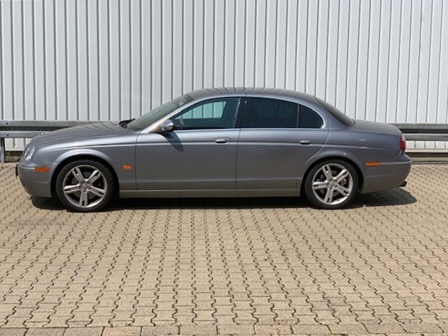 JAGUAR (GB) S-Type