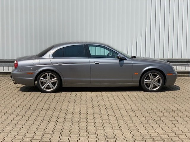 JAGUAR (GB) S-Type