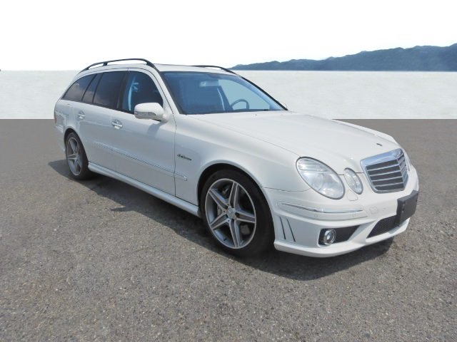 MERCEDES-BENZ E 63 AMG