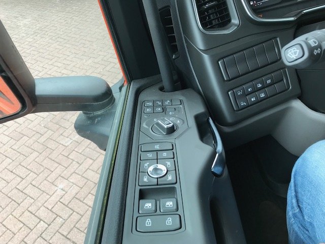 SCANIA (S) P