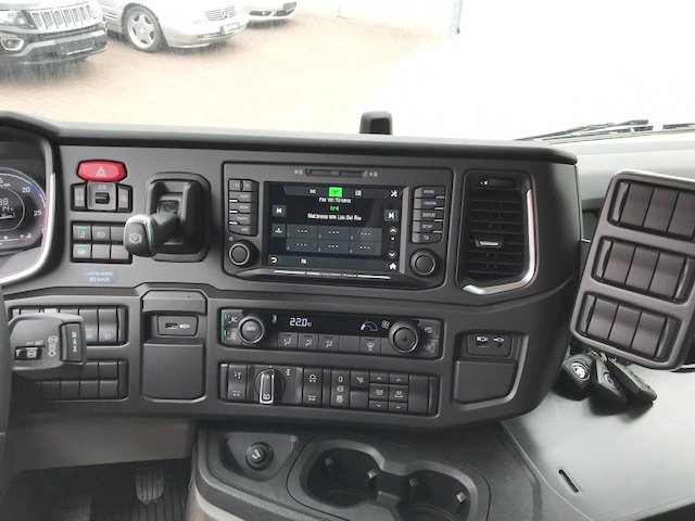 SCANIA (S) P