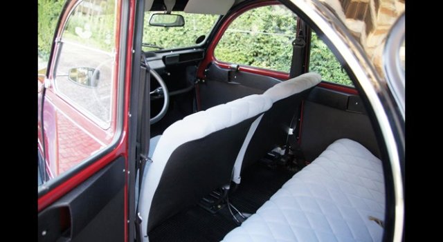 CITROEN (F) 2 CV
