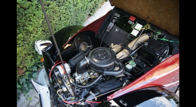 CITROEN (F) 2 CV