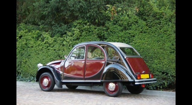 CITROEN (F) 2 CV