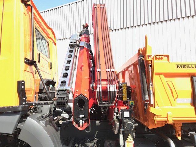 DAIMLER-BENZ Arocs