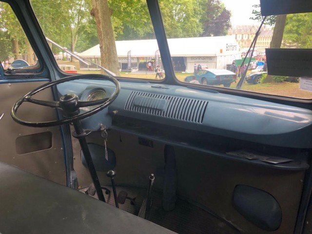 VOLKSWAGEN-VW T1