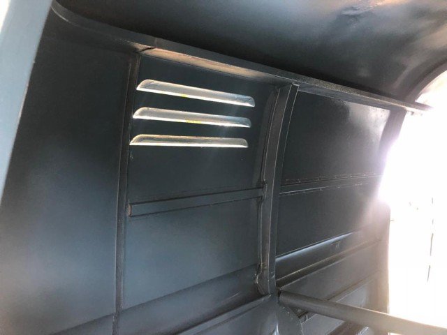 VOLKSWAGEN-VW T1