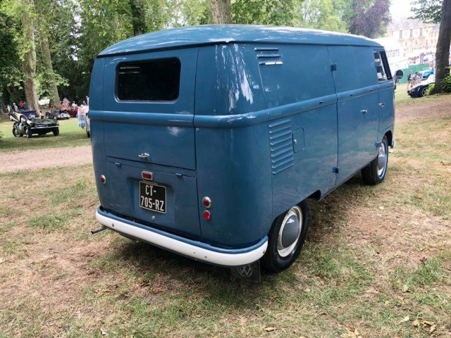 VOLKSWAGEN-VW T1