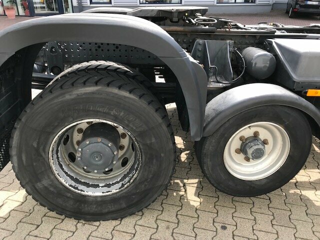 DAIMLER-BENZ Arocs
