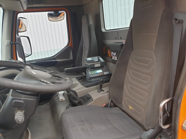 DAF (NL) LF