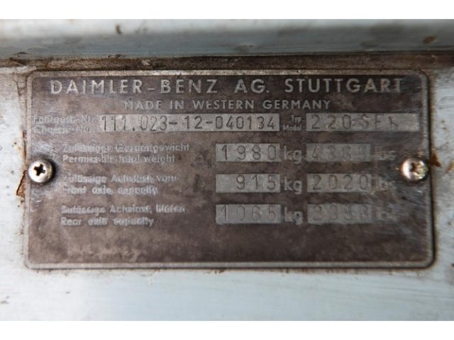 MERCEDES-BENZ 220