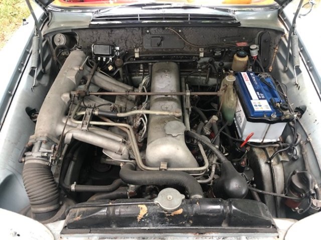 MERCEDES-BENZ 220